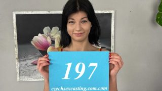 Porn CZ – Nessie Blue in Czech babe makes guy very hard in casting