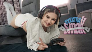 Exxxtra Small – Cum Get Me