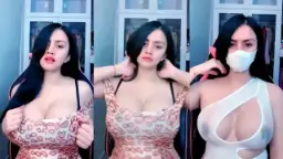 Alondra Payudara Jumbo