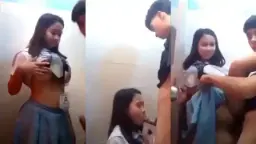Masih SMP Ngentot Di Kamar Mandi