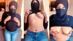 Hijab Lis Pamer Toket Jilbab Hitam