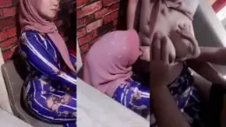 Jilbab Viral Nyepong Layani Atasan